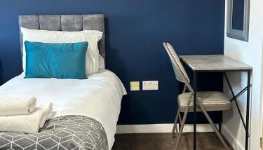 4 Beds 2 Bath Lift Refurbished MONTHLY DISCOUNTS - Foto 5