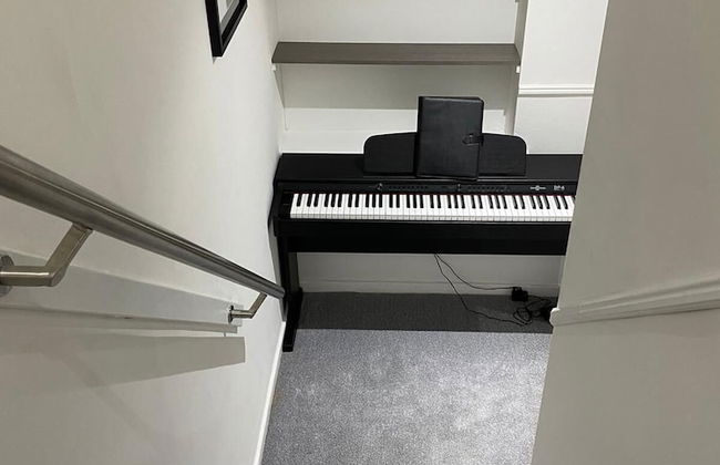 Hillside House - Photo 1