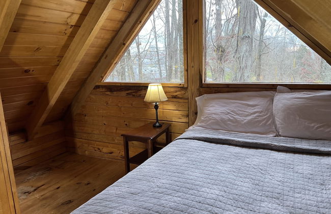 Kozy Haven Log Cabin Rentals - Foto 8