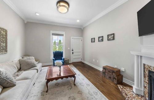 Historic Home in Downtown Clinton - Foto 41