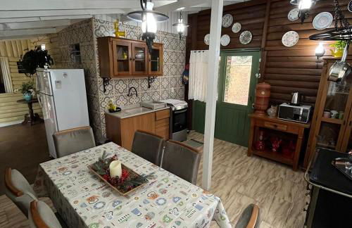 Sítio com piscina, churrasqueira, lareira, fogão à lenha, mesa de sinuca e vista para as montanhas - Foto 65