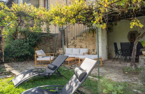 Le Chardon Bleu, jardin, centre-ville, Saint-Côme-d'Olt - Photo 2