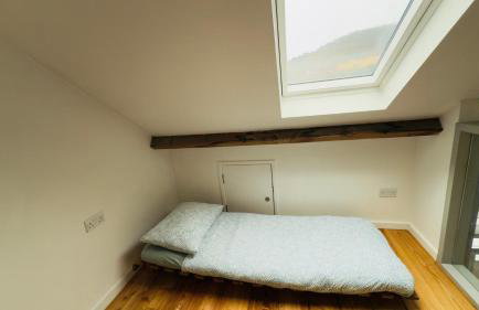Afan Forest Bunk House-Converted Chapel Sleeps 35 - Foto 38