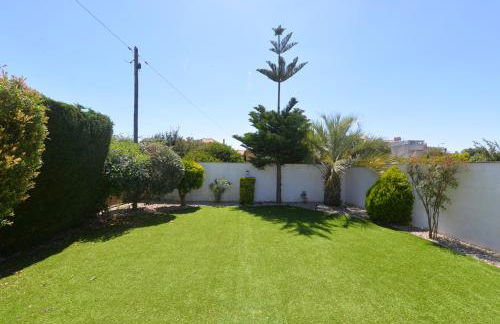 Laranjeira - House with private garden and pool - Foto 31