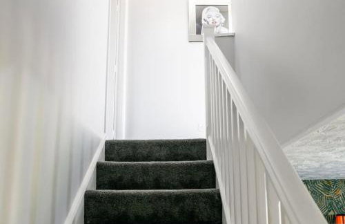 Stylish Two-bed House Birmingham with Parking - Foto 21