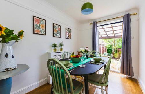 Stylish 3 Bed House - 20 Minutes to London - Foto 21