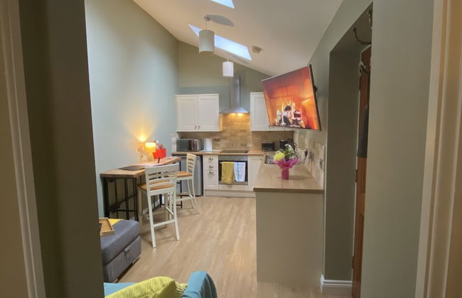 Private Annex, Parking, Wifi, 2mins to J48 A1 M1 - Foto 8