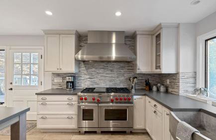 Hidden Oaks Farmhouse by Avantstay Hot Tub, Deck - Foto 14