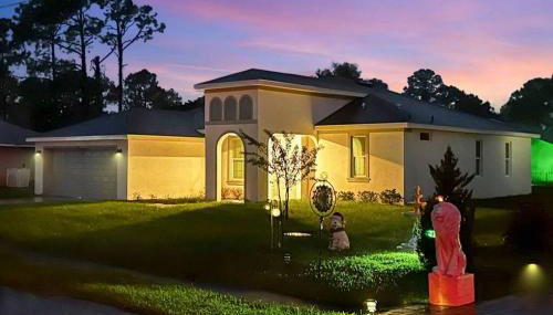 Luxury King Suite, 3BR 2BA, Beach Vibe, Top-Tier Amenities, Prime location - Foto 2