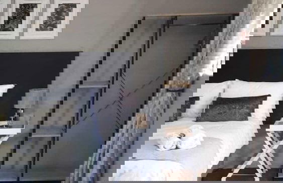 The Minimalist - Photo 8