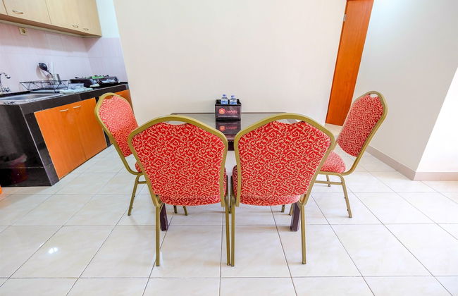2 Bedrooms at Grand Palace Kemayoran Apartment by Travelio - Foto 11