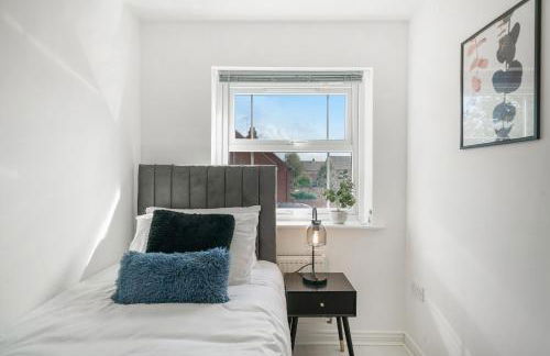 Aylesbury 3BR Home, Sleeps 5, Trendy for couples & Contractors Homely Stay - Foto 9