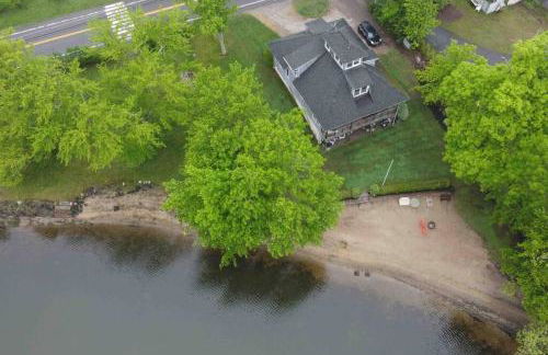 Waterfront Home on Bantam Lake with Private Beach - Foto 15