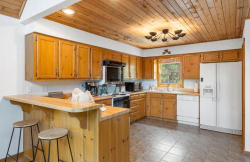 Secluded-Pvt Hot Tub-Free Daily Tickets-Walk to Table Rock Lake - Foto 13