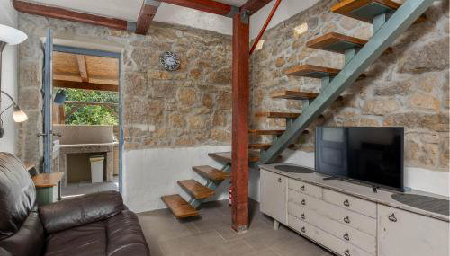 Cozy Home In Veli Dol With Jacuzzi - Foto 5