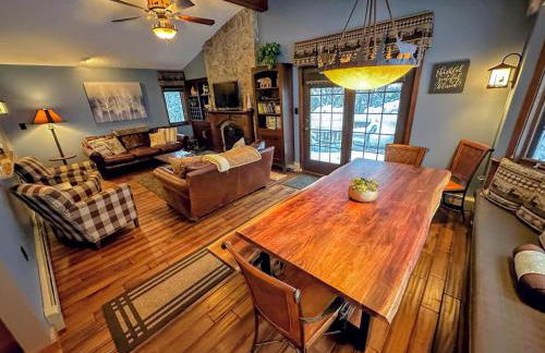 FC17 Stylishly renovated Forest Cottage walk to ski trails wifi cable ping pong AC - Foto 9