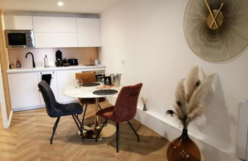 Spa-Sauna-Ciel de pluie tropicale-Champagne Nuit Romantique - Escapade Mâconnaise - Foto 37