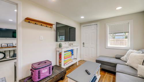 Fenced Yard, Walkable Location Cozy Beaufort Home - Foto 5