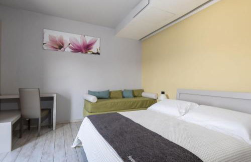 Villa Acquaviva with Panoramic, Private Pool and Gym - by PosarelliVillas - Foto 36