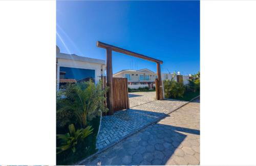 Casa com piscina, churrasqueira e estacionamento - Foto 24