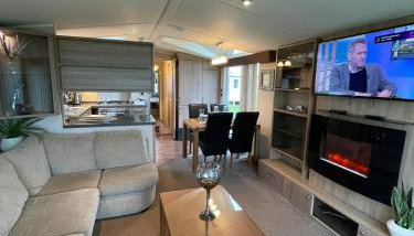 Millfields Holiday Park - Diamond Deluxe - Coastal Caravan Breaks - Foto 4
