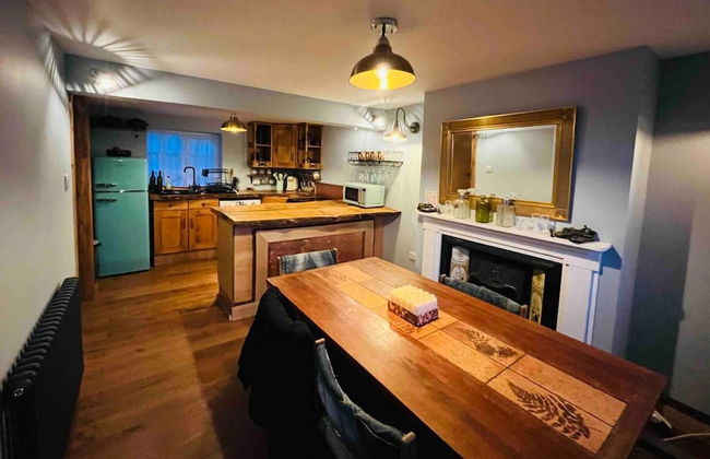 3br-fireplace-hottub-garden-parking - Foto 9