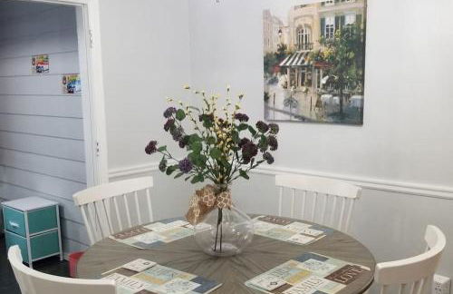 BLUE FLAMINGO'S CHARMING HOME-Heart of Tulsa2- Cherry St-Expo-11th - Foto 15