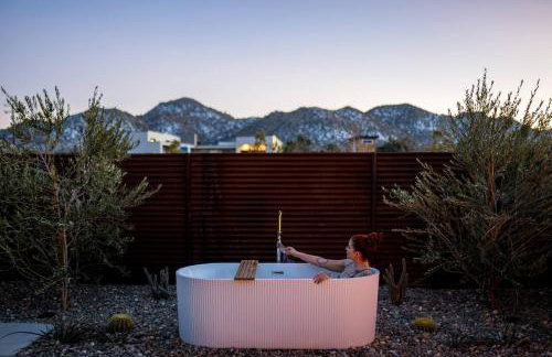 Steel & Solace By The Cohost Company - Foto 8