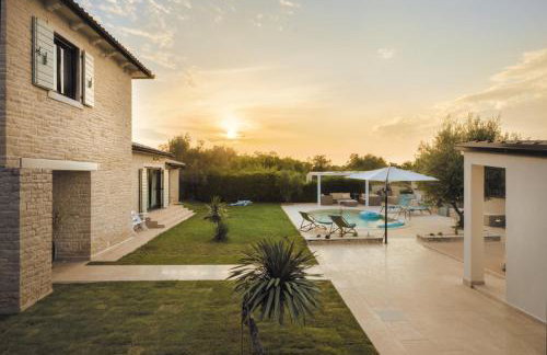 Private 9000qm Estate Villa with Pool and Yacuzzi and Sauna absolute Privacy near Fazana - Foto 36