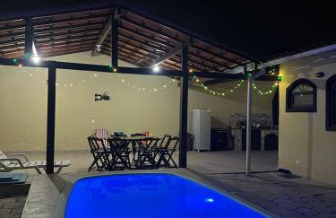 Orla 500 - Casa inteira 15 pessoas - Com Piscina - 500 Metros da Praia - Churrasqueira e muito mais - Foto 9