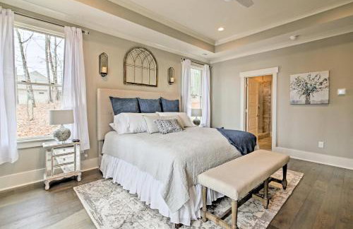 Lake Keowee Home with Balcony and Boat Dock! - Foto 14