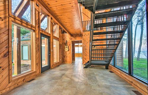 Lakefront Applegate Retreat w/ Private Beach! - Photo 8