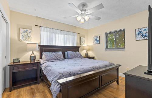 SAND CASTLE-Fun For Big Groups-Walk to Beach, Heated Pool, Lanai - Foto 20