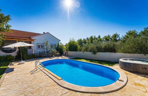 My Dalmatia - Holiday home Emily with private pool - Foto 9