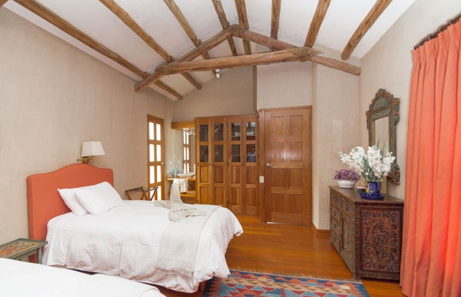 Artsy & Luxury Sacred Valley House - Photo 4