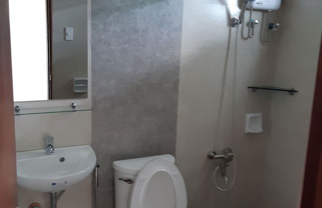 Restful 3BR Hillside Duplex - Foto 19