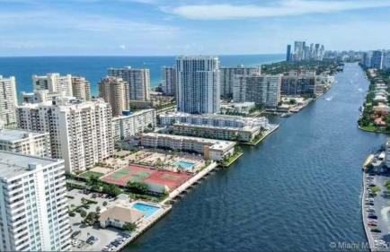 Stunning Penthouse Suite Waterfront 2BD 2BA - Foto 28