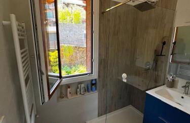 New Cozy Stay with Lakeview - Photo 22