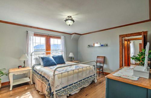 Secluded Bonanza Home with Antique Furnishings - Foto 14