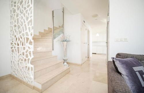 Nirvana - Luxury Villa with heated pool - Photo 20