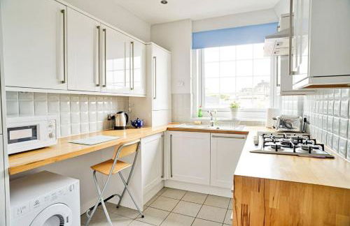 JOIVY Bright Royal Mile Apartment - Photo 6