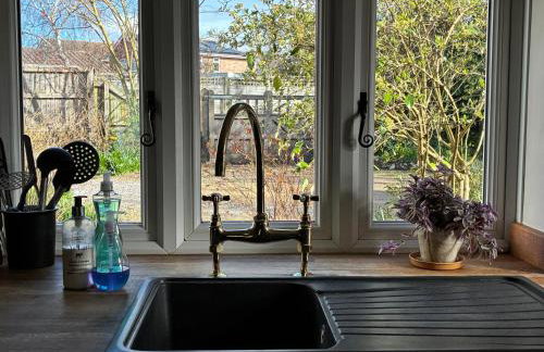 Cottage 7 mins from Henley with gated parking - Foto 13