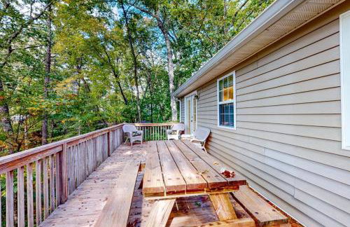 Holly Forest Hideaway - Photo 24