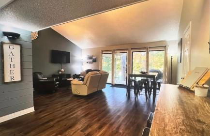 No Putts Given. Cozy home on Par 4, free Golf Cart and Pool access - Photo 8