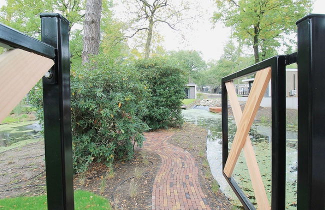 Modern Holiday Home With Decorative Fireplace - Foto 22