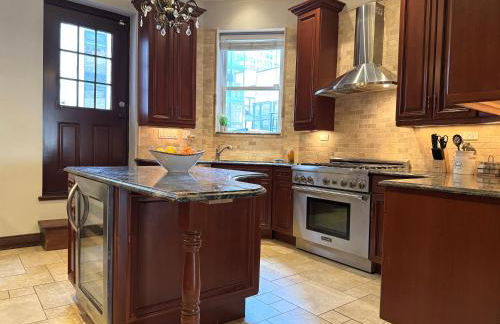 Spectacular Gilded Age 6 Bedroom Gold Coast Mansion with Deck - Foto 4