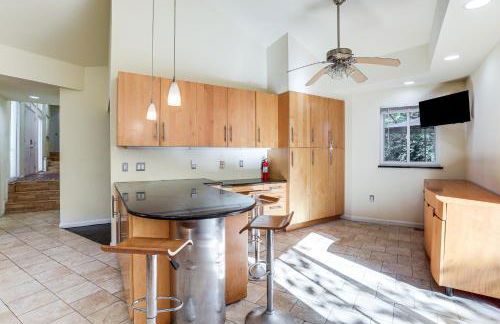 Spacious King of Prussia Home with 2 Game Rooms - Foto 14