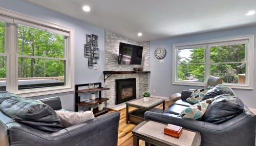 Fun In Fun Out Ski Home - Upper Unit, Renovated 3BR-2BA, Hot Tub, Close to Resort - Foto 2