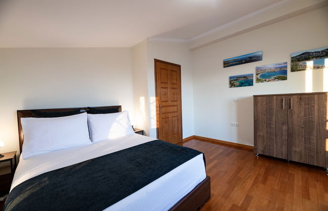 Vouliagmeni Athenian Riviera Villa - Photo 18