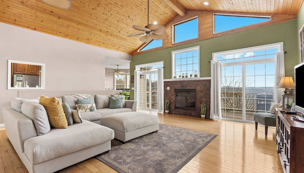 The Greenview Manor with Lake Views - Foto 2, Imagen principal